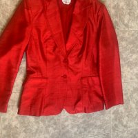 Продавам елегантно италианско червено сако от копринен шантунг , снимка 1 - Сака - 39932781