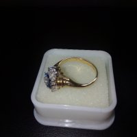 18k. златен пръстен с диаманти и сапфири, снимка 7 - Пръстени - 40624952