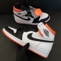 Nike Air Jordan 1 High Electro Orange Размер 42 Номер Нови Оригинални Обувки Кецове Мъжки Дамски Бял, снимка 5 - Кецове - 38584748