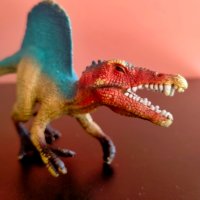 Колекционерска фигурка Schleich Dinosaurs Spinosaurus 2018, снимка 9 - Колекции - 40784089