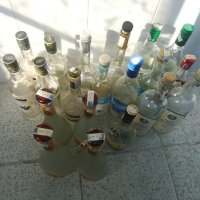 Стъклени бутилки , снимка 6 - Буркани, бутилки и капачки - 38475447