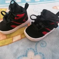 Бебешки обувки Jordan , снимка 4 - Бебешки обувки - 34179762