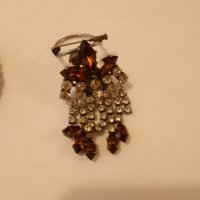 Радка брошка Арт Деко -1920г със клипс и игла кристали, снимка 3 - Антикварни и старинни предмети - 44176217