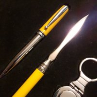 нож за писма, химикалка и ключодържател Сапи Италия, снимка 8 - Други - 17343097