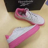 Дамски маратонки Reebok, снимка 4 - Маратонки - 44209601