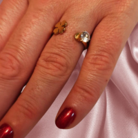 Модерен дамски пръстен от недъждаема стомана и камък цирконий - размери 17/18/19, снимка 1 - Пръстени - 44634878