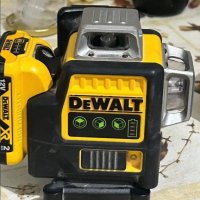 3D лазерен нивелир Dewalt, снимка 1 - Други инструменти - 39618564