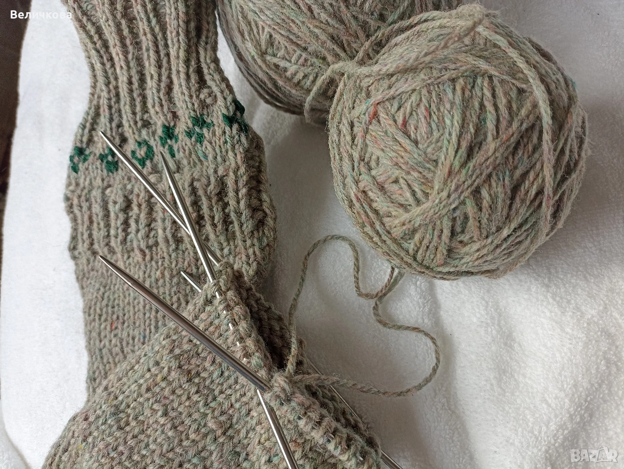 Дебели вълнени чорапи и терлици с вълнени стелки, снимка 1