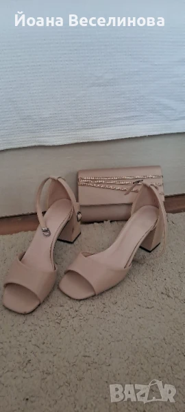 Отворени обувки с дебел ток , снимка 1