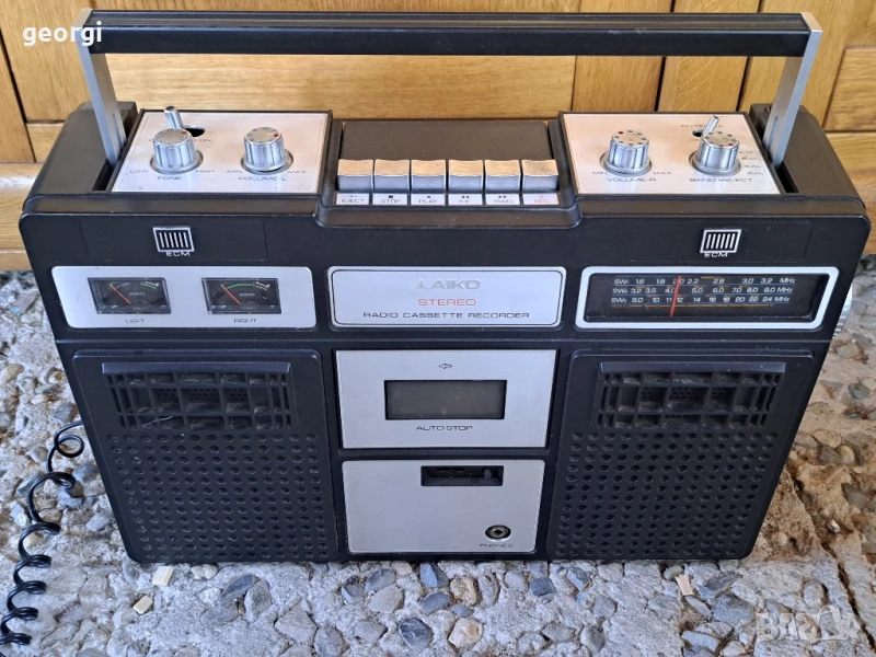 японски радио касетон Aiko, снимка 1