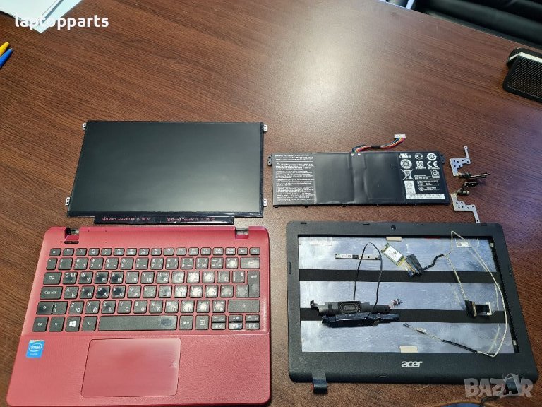 Acer Aspire ES1-131 черен / червен на части, снимка 1