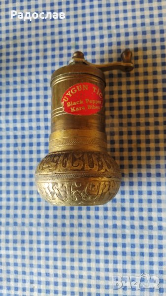 Стара мелничка за подправки , снимка 1