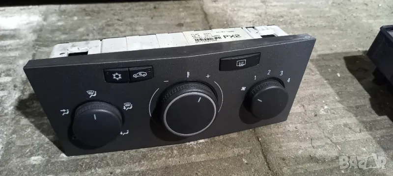 Панел климатик Opel Astra H, снимка 1