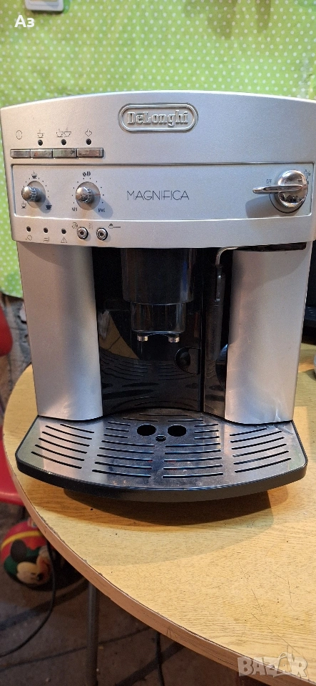 кафемашина автомат делонги , снимка 1