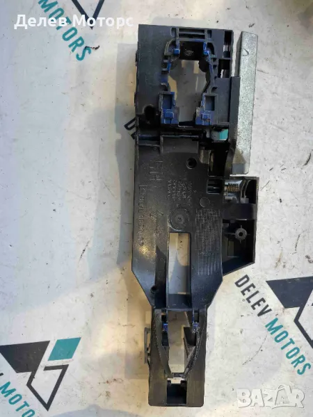 806060294R основа за дръжка на предна дясна врата от Renault Kadjar 1.3 TCe 140 кс., 6 ск., двигател, снимка 1