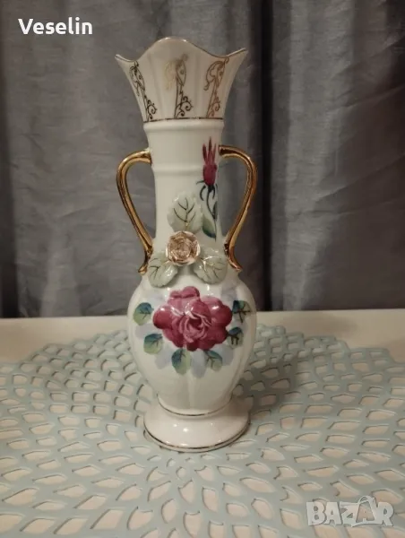 Порцеланова ваза , снимка 1