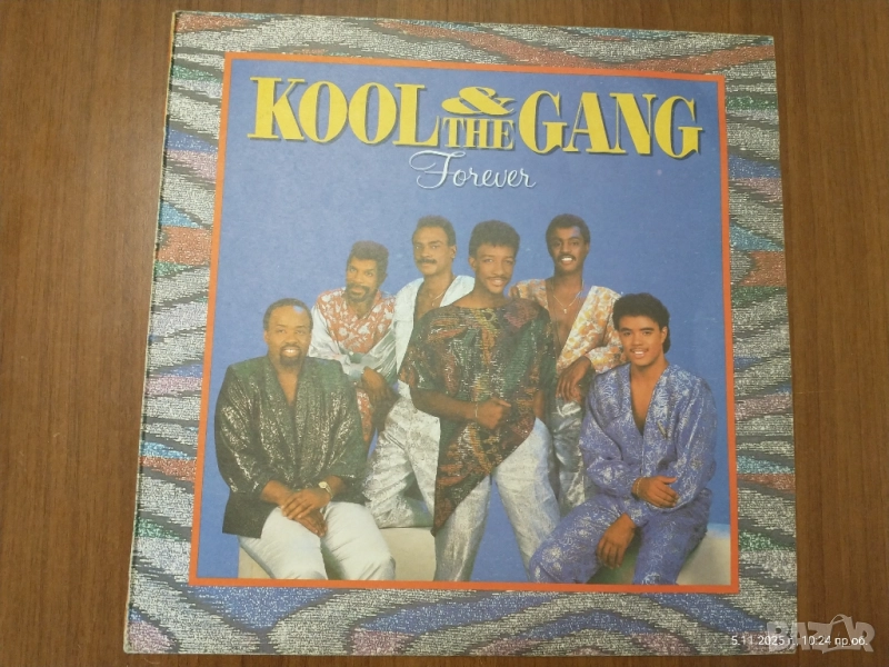 🎶 Продавам две чудесни винилови плочи от Балкантон – Kool & The Gang “Завинаги” и Shorts “Шортс” , снимка 1