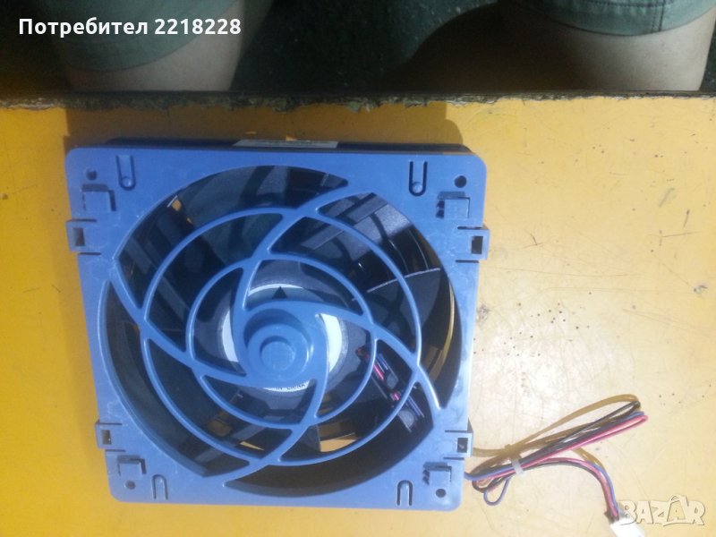 Продавам вентилатори 12 24 V разни размери маркови(качествени), снимка 1