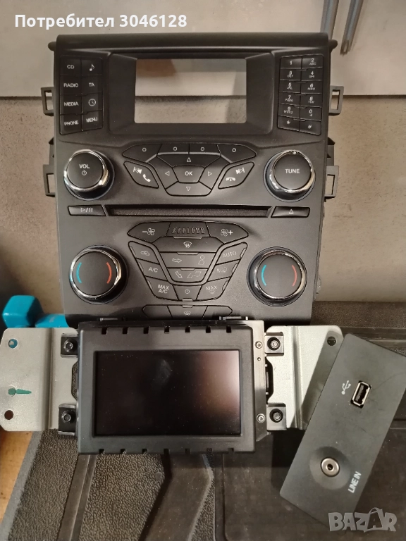 Централна конзола с дисплеи и юсб за форд мондео мк5 2015-, снимка 1