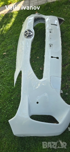 предна броня за тойота ярис крос, снимка 1