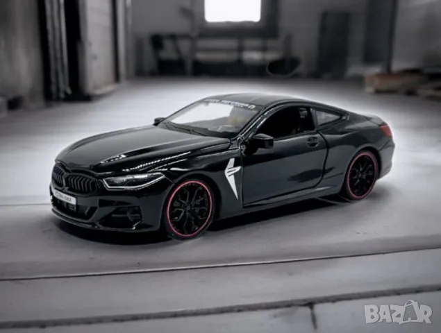 Автомобил BMW M8 с 3 реалистични звука и светлини – мащаб 1:24, снимка 11 - Коли, камиони, мотори, писти - 48804359