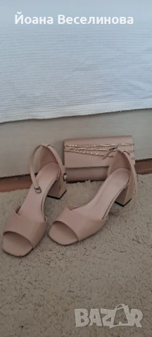 Отворени обувки с дебел ток , снимка 1