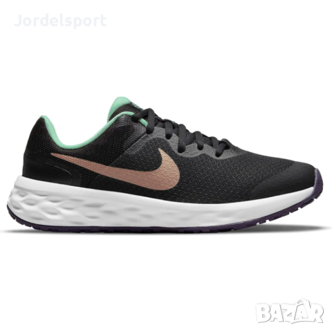 Дамски маратонки Nike Revolution 6