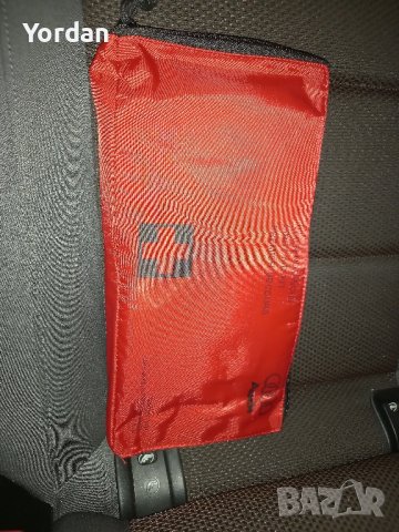 Оригинална аптечка Ауди, снимка 3 - Аксесоари и консумативи - 44218028