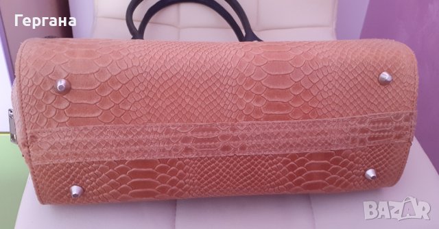 Дамска чанта от естествена кожа, снимка 5 - Чанти - 39221632
