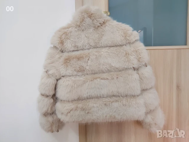 Дамско палто с косъм, снимка 2 - Палта, манта - 50633361