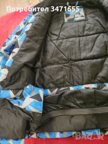 Детско яке, снимка 3 - Детски якета и елеци - 38032585