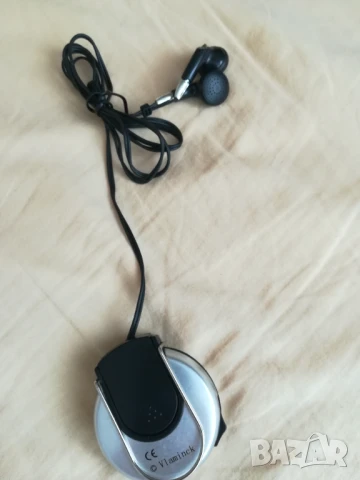 Мини радио със слушалки 