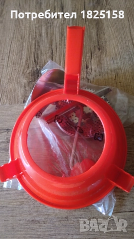 Италианска ръчна преса за зеленчуци и плодове , снимка 7 - Аксесоари за кухня - 51657633