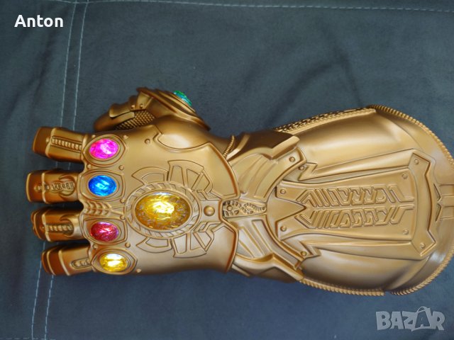 Продавам ръкавицата на Танос в реални размери със светещи камъни, снимка 3 - Други - 37479944