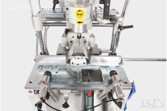 Копир фреза, дупчене на трите отвора за дръжка и водоотливни канали OZGENC OMRM 118, снимка 4 - Други машини и части - 30528071