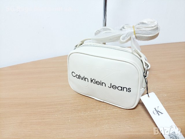Calvin klein дамска чанта през рамо хит модел код 245, снимка 8 - Чанти - 42905806