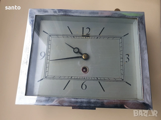 Винтиж механичен часовник Smiths., снимка 2 - Антикварни и старинни предмети - 53243502