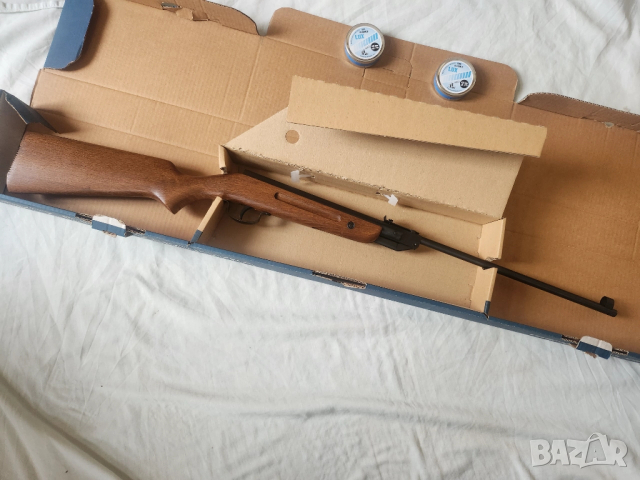 въздушна пушка SLAVIA 625, cal.4,5 mm, чисто нова, неизползвана + 2 кутийки капси