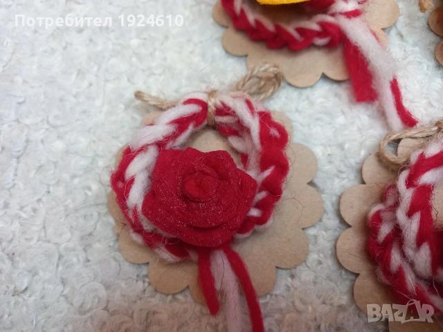 Мартеници от вълна 50 цента, снимка 10 - Други - 53377441