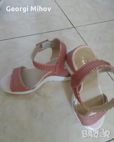 НОВИ!!! Сандалки цвят пудра номер 38 еко кожа НОВИ!!! , снимка 3 - Сандали - 30879013