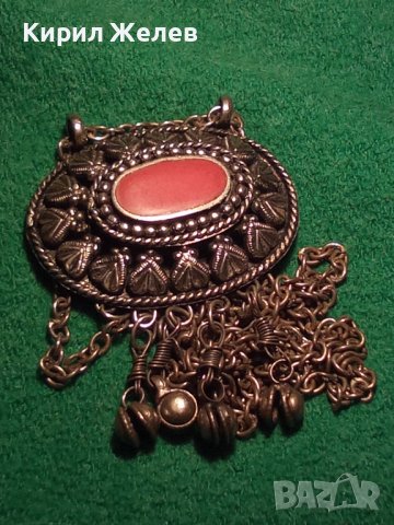 ВЪЗРОЖДЕНСКИ ПОСРЕБРЕН СТАРИНЕН НАКИТ с ГОЛЯМ КАРНЕОЛ ЕТНОГРАФСКО БИЖУ МЕДАЛЬОН 14964