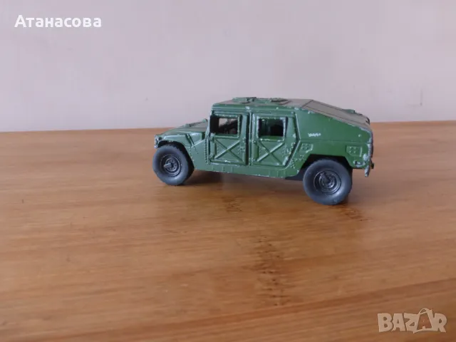 Военна метална количка Хамър Хъмви Maisto Humvee 1/40 играчка 1985 г, снимка 2 - Колекции - 47452605