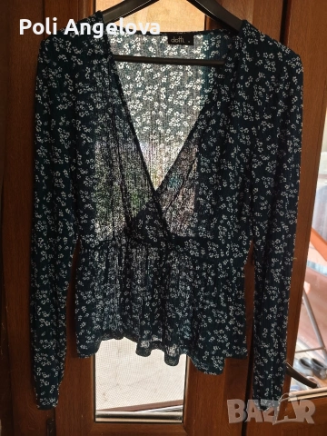 Дамска блузка ,като нова М размер