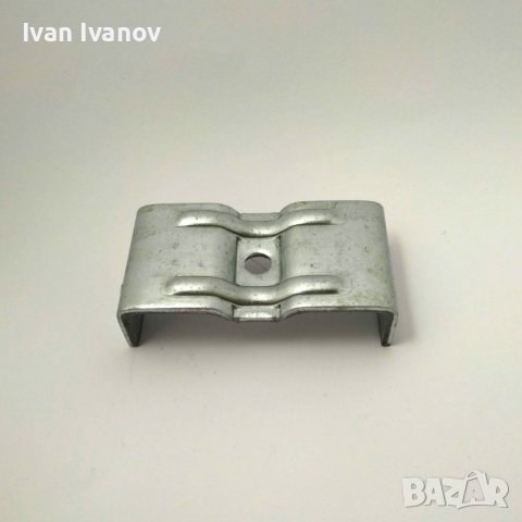 метален фиксатор за оградни пана