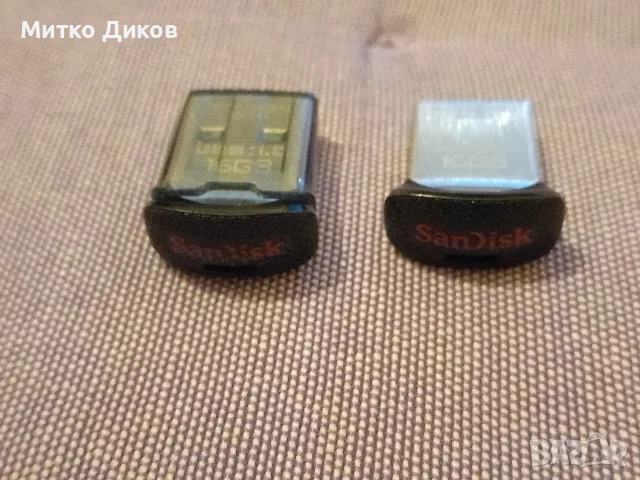 Два броя флаш памет Scan Disk 16 GB USB 3.0 безжични нано адаптери