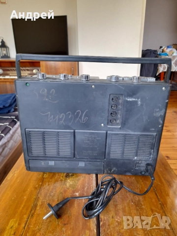 Стар касетофон Весна 207, снимка 3 - Антикварни и старинни предмети - 51536646