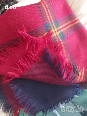 🇩🇪 Нов голям шал от 100% Нова вълна 110/110 см., снимка 4 - Шалове - 48439442