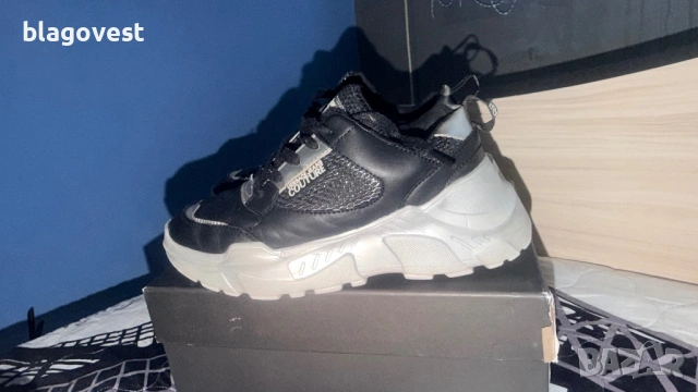 Дамски сникърси VERSACE, снимка 3 - Маратонки - 54083235