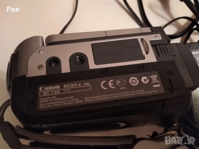 Цифрова видеокамера Canon DC311, снимка 5 - Камери - 50711996