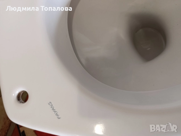 Продавам тоалетна с стенно казанче, снимка 5 - ВИК - 52492313